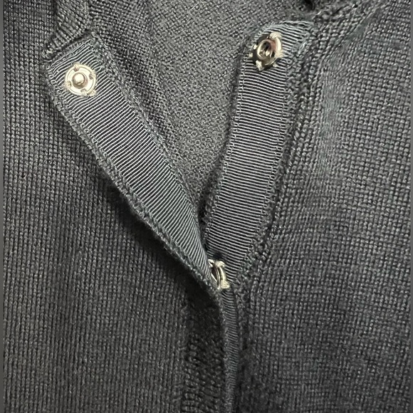 TAHARI Black Wool Mix Chiffon Collar Trim Cardigan Size Small - Picture 4 of 12